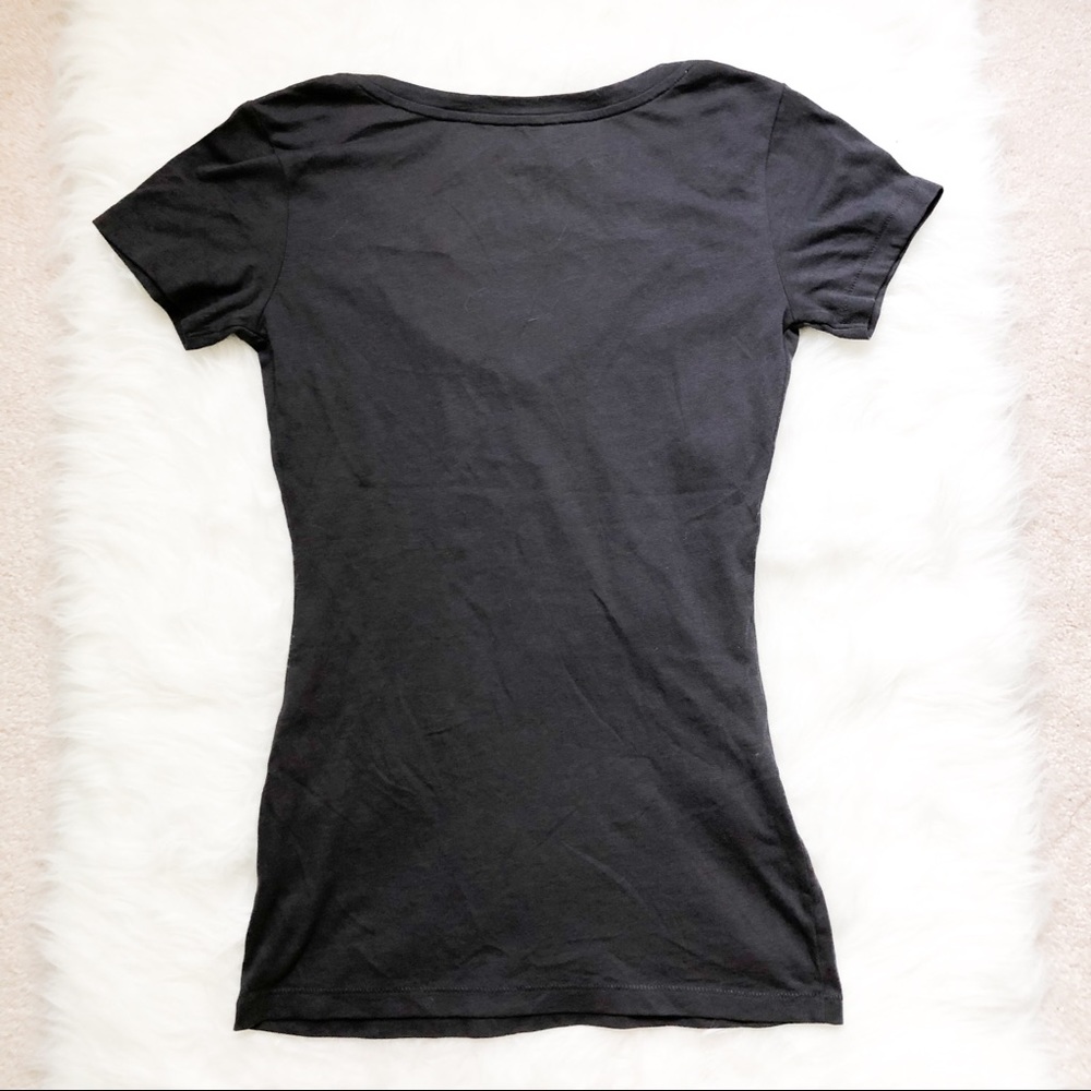 Victoria’s Secret Gray Sequin Logo Soft Scoopneck Tee – Size XS - Picture 2 of 5